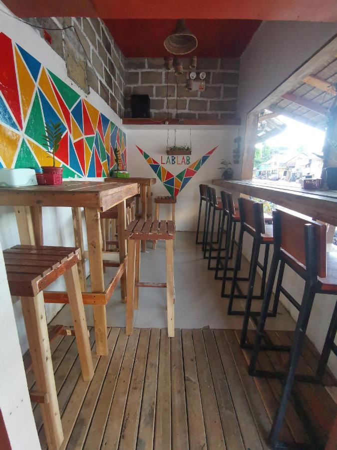 One Hostel - Эль-Нидо Экстерьер фото